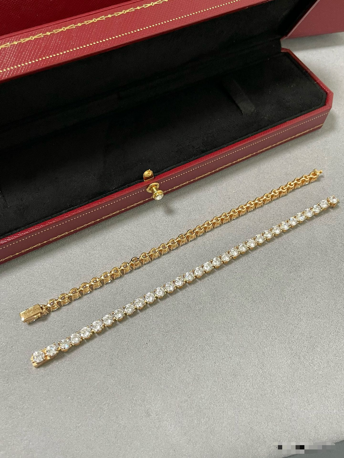 [⭐Novea jewelrys]TENNIS BRACELET WITH FULL DIAMOND SETTING