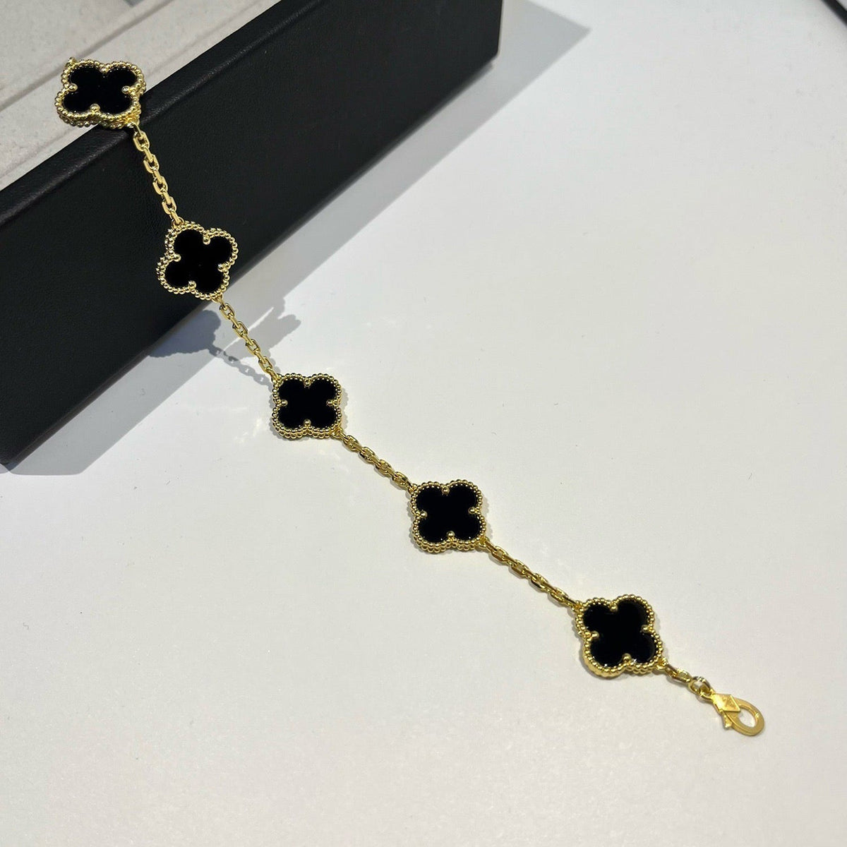 [⭐Novea] CLOVER 5 MOTIF ONYXS BRACELET COLLECTION