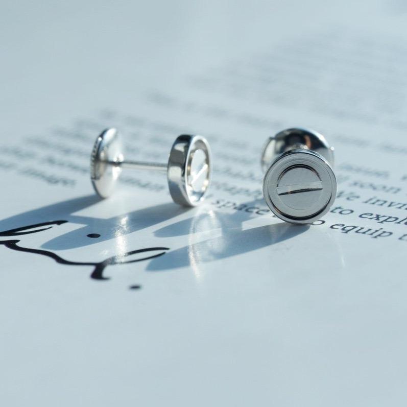 [⭐Novea]LOVE EARRINGS SILVER 10MM