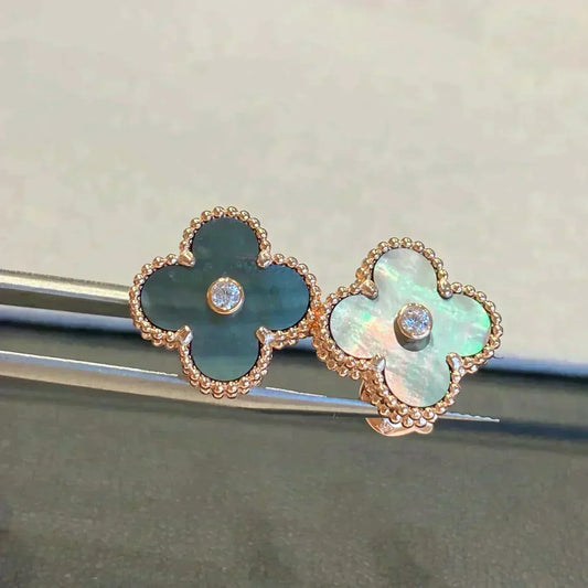 [⭐Novea]CLOVER MEDIUM 1 MOTIFS GRAY MOP  DIAMOND EARRINGS