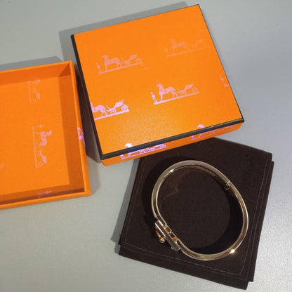 [⭐Novea]H CLOUD BLUE BRACELET