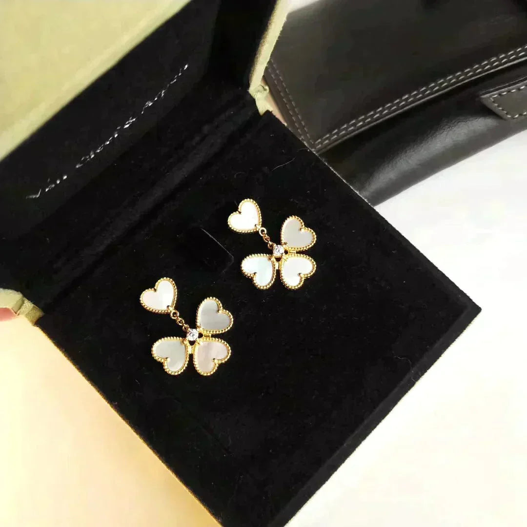 [⭐Novea]CLOVER SWEET WHITE MOP EARRINGS