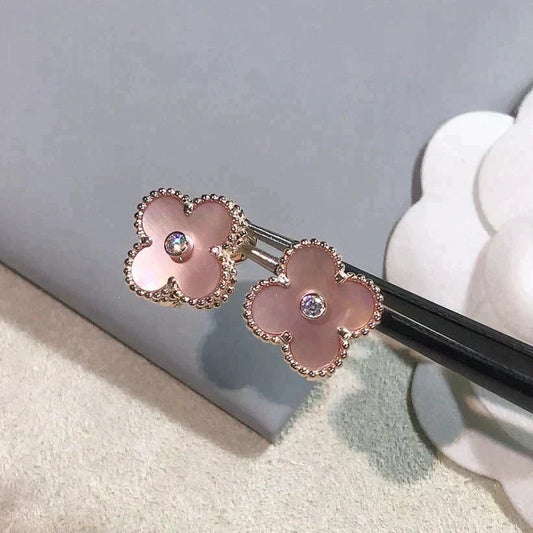 [⭐Novea]CLOVER MEDIUM 1 MOTIFS  PINK MOP DIAMOND EARRINGS
