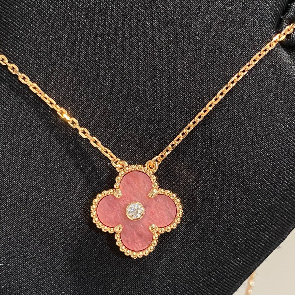 [⭐Novea]CLOVER 15MM DIAMOND RHODONITE NECKLACE