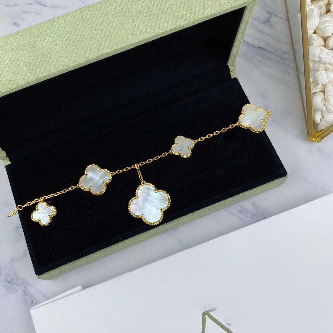 [⭐Novea]MAGIC CLOVER MOP GOLD BRACELET 5 MOTIFS