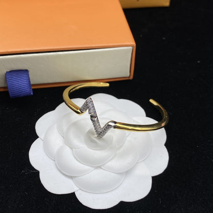 [⭐Novea]VOLTE UPSITE DOWN DIAMOND GOLD OPEN BRACELET