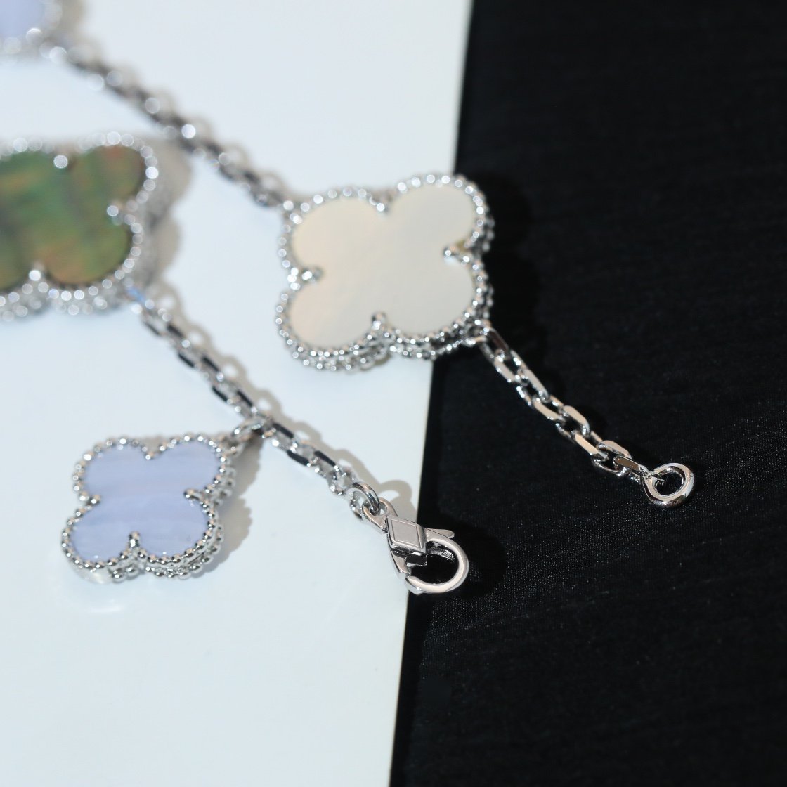 [⭐Novea]CLOVER BRACELET 5 MOTIFS MOP CHALCEDONY SILVER