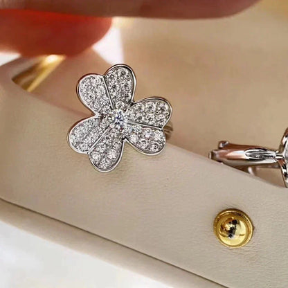 [⭐Novea]CLOVER COMOS DIAMOND EARRINGS SILVER
