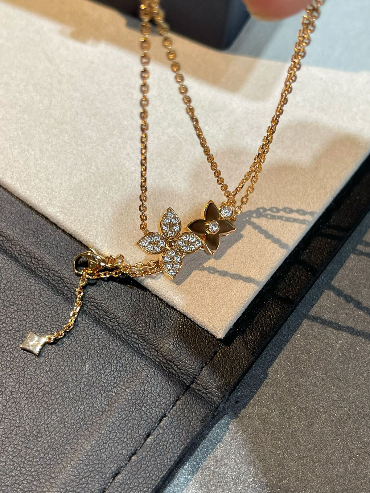 [⭐Novea]STAR BLOSSOM NECKLACE PINK GOLD DIAMONDS