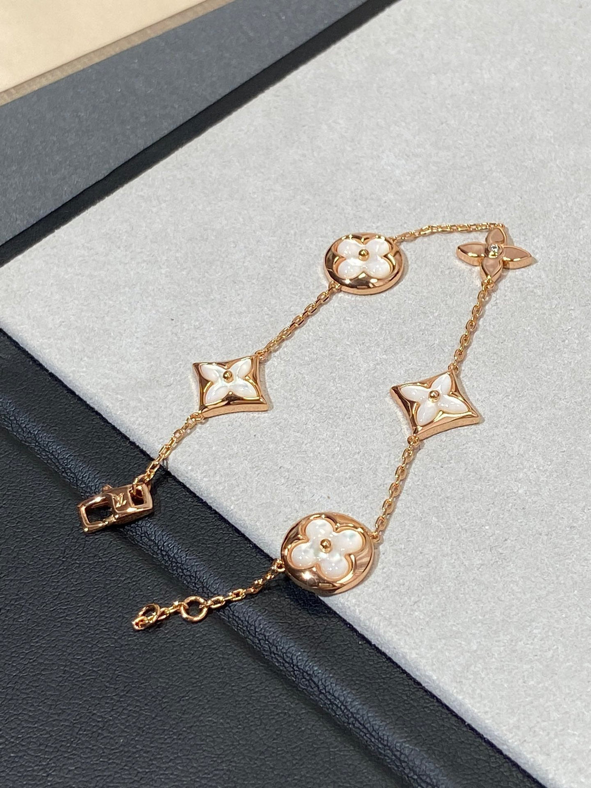 [⭐Novea]STAR AND SUN 5 MOTIF MOP PINK GOLD BRACELET