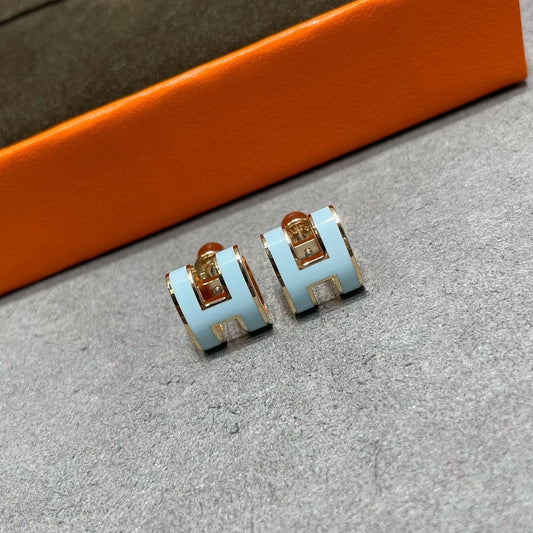 [⭐Novea]POP H SKY BLUE STUD EARRINGS