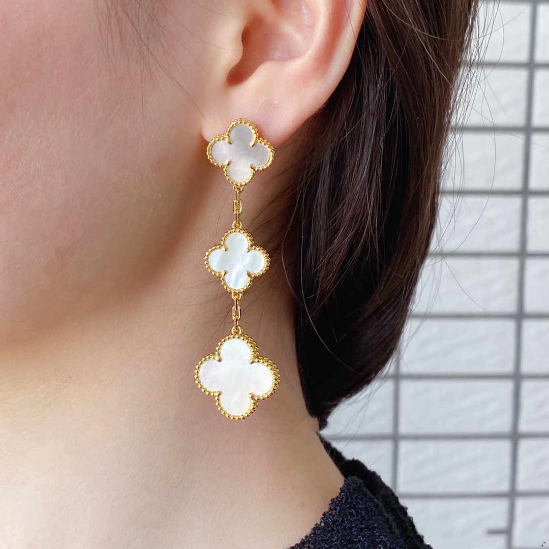 [⭐Novea]CLOVER MOP 3 MOTIFS GOLD EARRINGS