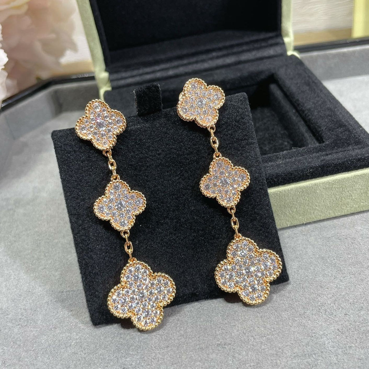 [⭐Novea]CLOVER 3 MOTIFS DIAMOND PAVED ROSE GOLD EARRINGS