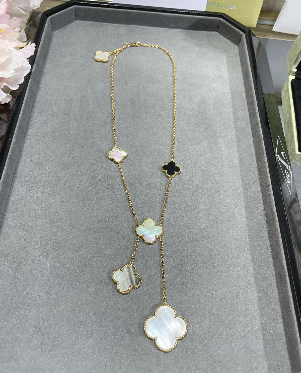 [⭐Novea]CLOVER 6 MOTIF MOP ONYX GOLD NECKLACE