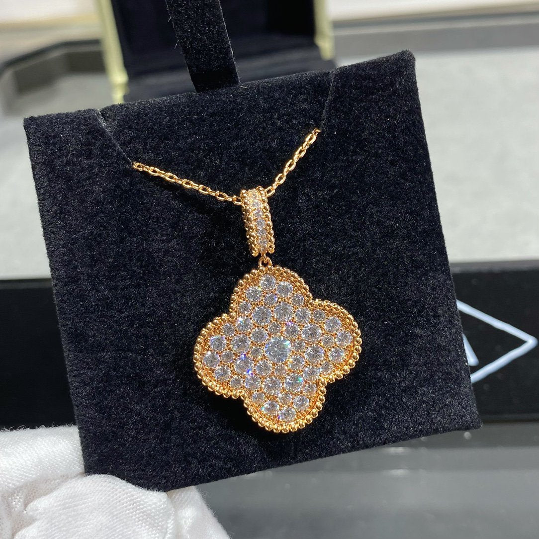 [⭐Novea]CLOVER 25MM LARGE PEDANT DIAMOND PAVED LONG NECKLACE