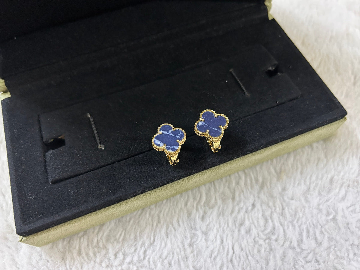 [⭐Novea]CLOVER PIETERSITE MEDIUM STUD EARRINGS