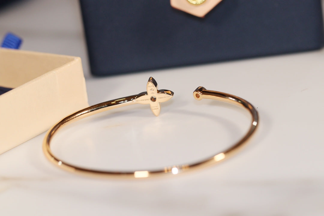 [⭐Novea]IDYLLE GOLD OPEN BRACELET DIAMOND PAVED