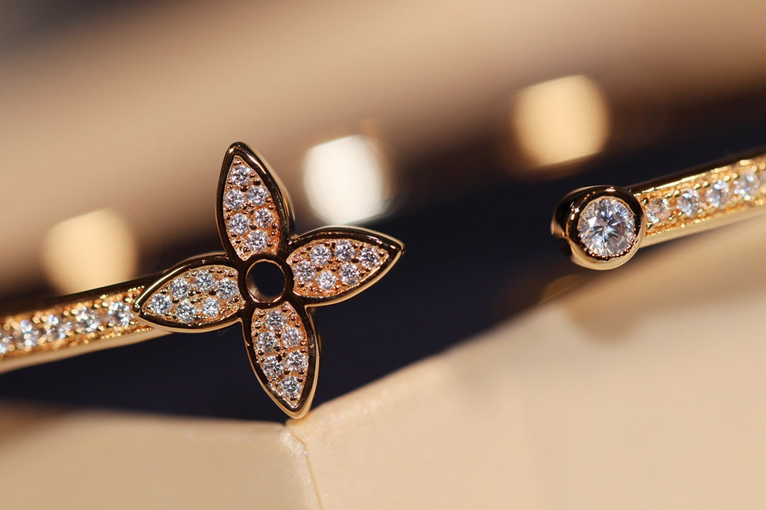 [⭐Novea]IDYLLE GOLD OPEN BRACELET DIAMOND PAVED