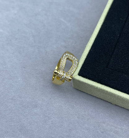 [⭐Novea]Wide Hoof-Shaped Diamond-Studded Ring