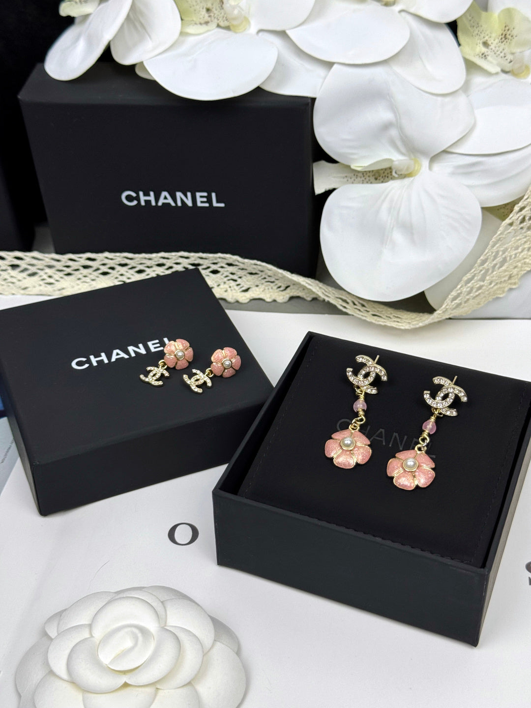 [⭐Novea]26C Pink Camellia Enamel Pendant with Double C Earrings
