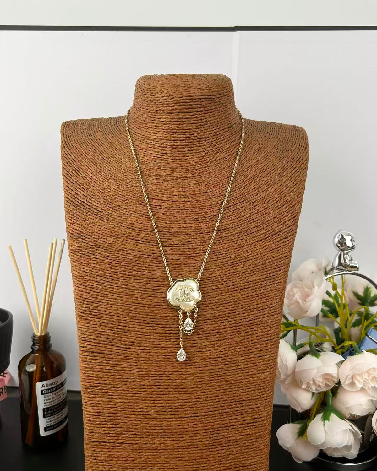 [⭐Novea]Cloud Pearl Mother-of-Pearl Diamond Chain Pendant Necklace
