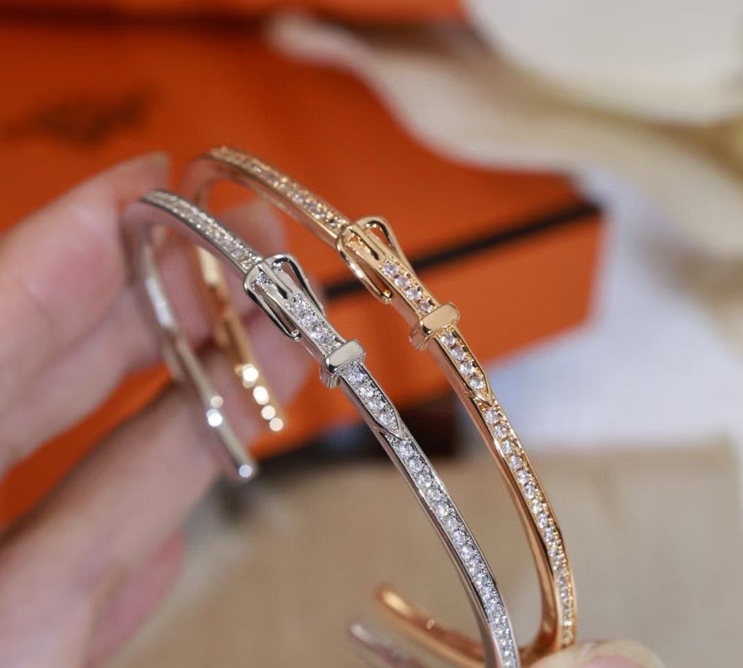 [⭐Novea]DIAMOND-ENCRUSTED BRACELET THREE COLORS