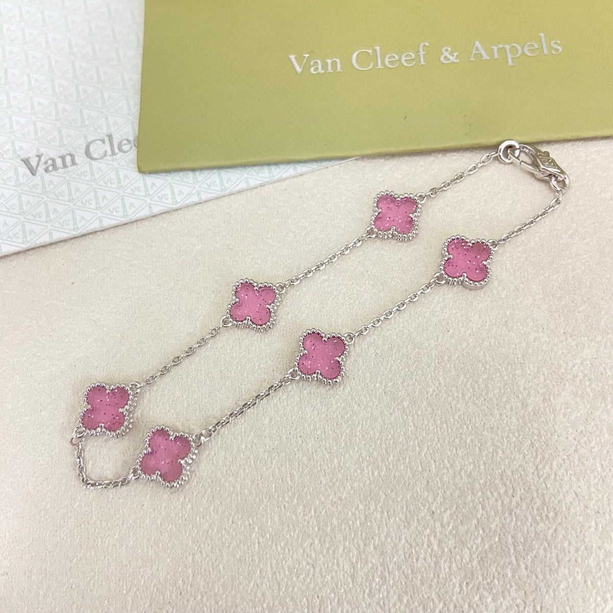 [⭐Novea]2026 NEW CLOVER 6 MOTIF BUBBLE PINK ENAMEL BRACELET