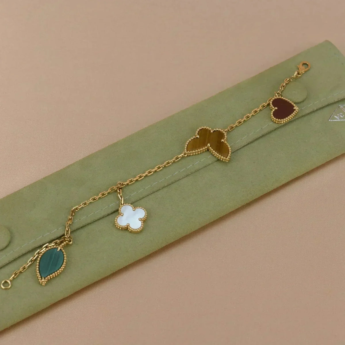 [⭐Novea]LUCKY SPRING 5 MOTIF GOLD BRACELET