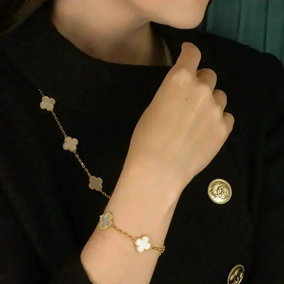 [⭐Novea]CLOVER WHITE PEARL MOP 5 MOTIF BRACELET COLLECTION