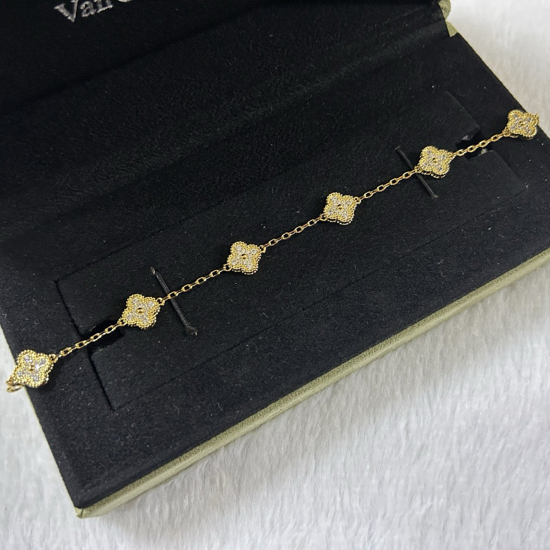 [⭐Novea]CLOVER 6 MOTIF DIAMOND BRACELET