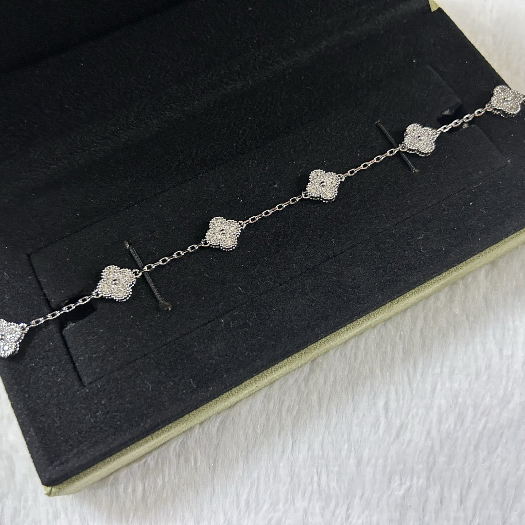 [⭐Novea]CLOVER 6 MOTIF DIAMOND BRACELET