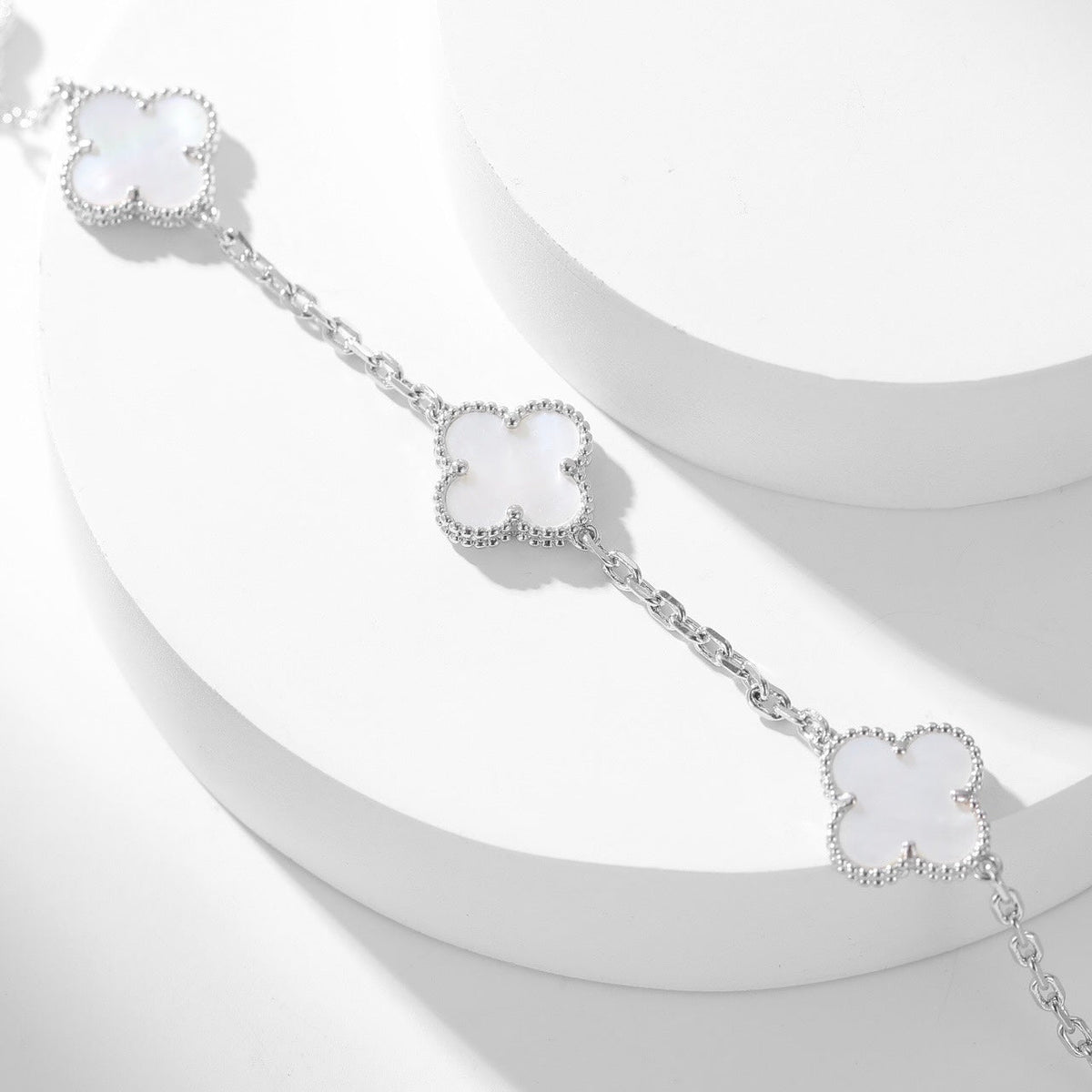 [⭐Novea]CLOVER 10 MOTIFS WHITE MOTHER OF PEARL NECKLACE