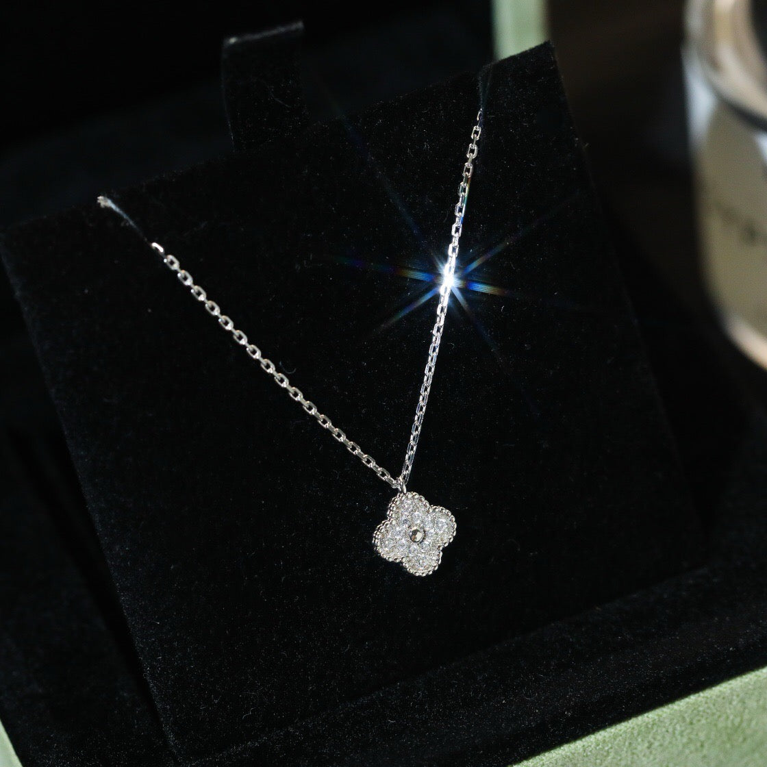 [⭐Novea]CLOVER MINI 9.5MM PENDANT DIAMOND NECKLACE