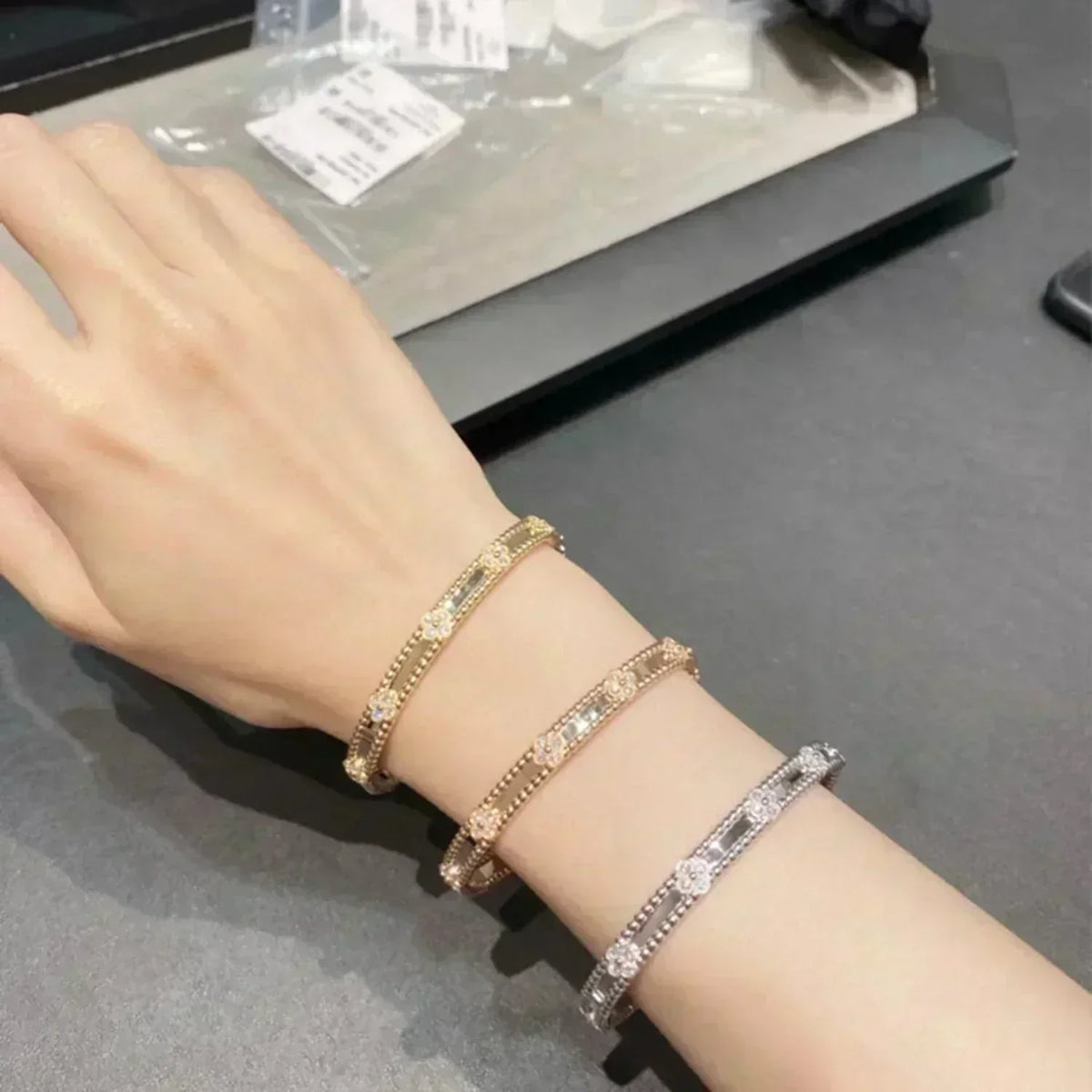 [⭐Novea]CLOVER BRACELET 4MM DIAMONDS