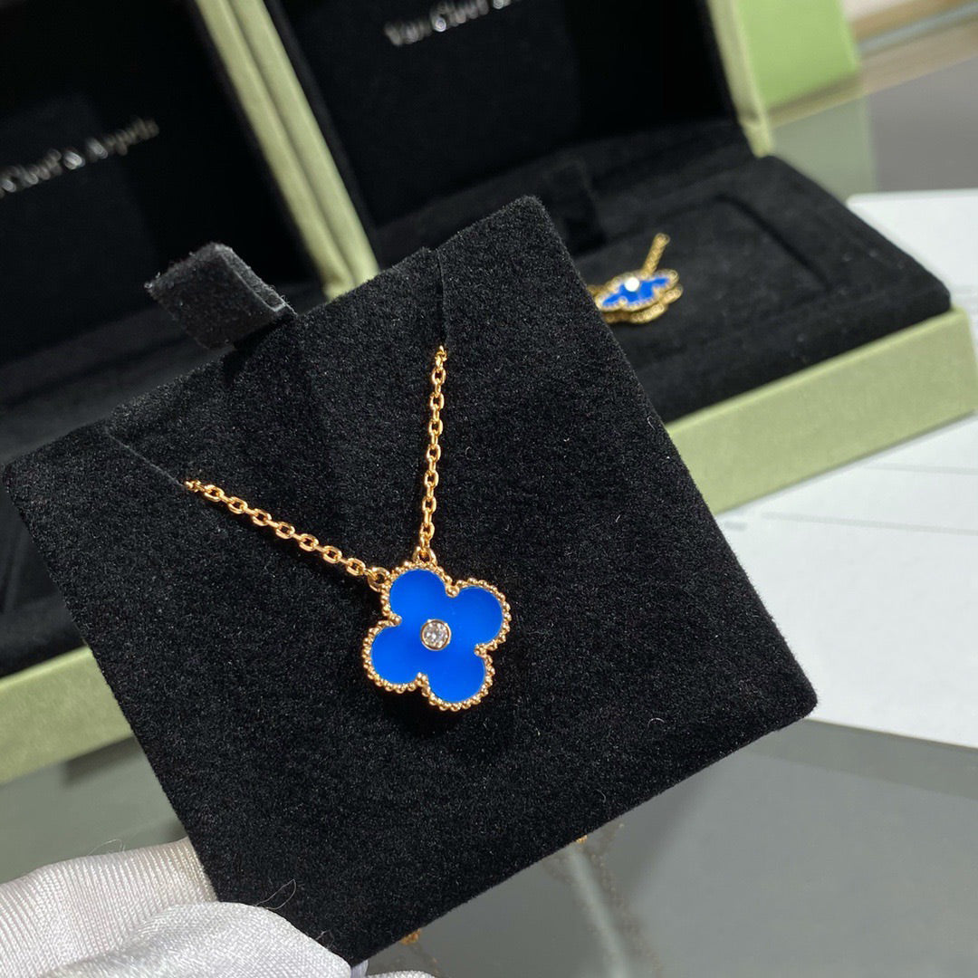 [⭐Novea]CLOVER 15MM DIAMOND AND BLUE AGATE NECKLACE