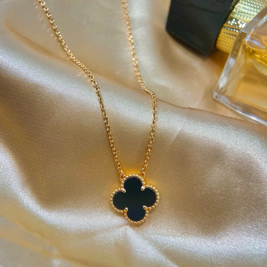 [⭐Novea]CLOVER 15MM BLACK ONYX SINGLE FLOWER NECKLACE