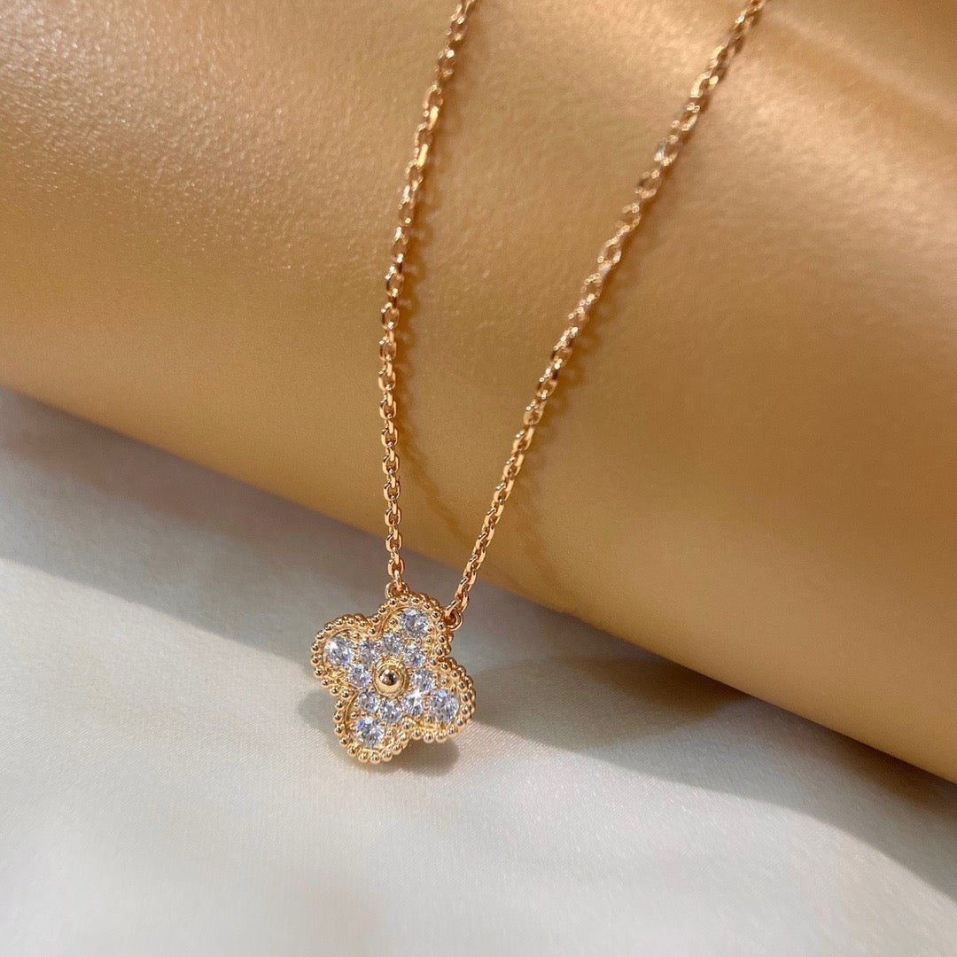 [⭐Novea]CLOVER 15MM DIAMOND SINGLE FLOWER NECKLACE