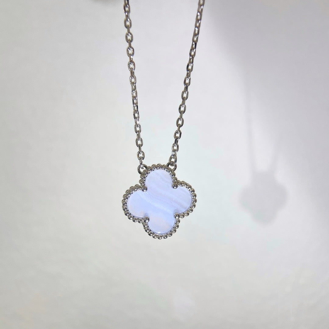 [⭐Novea]CLOVER 15MM BLUE CHALCEDONY NECKLACE SILVER