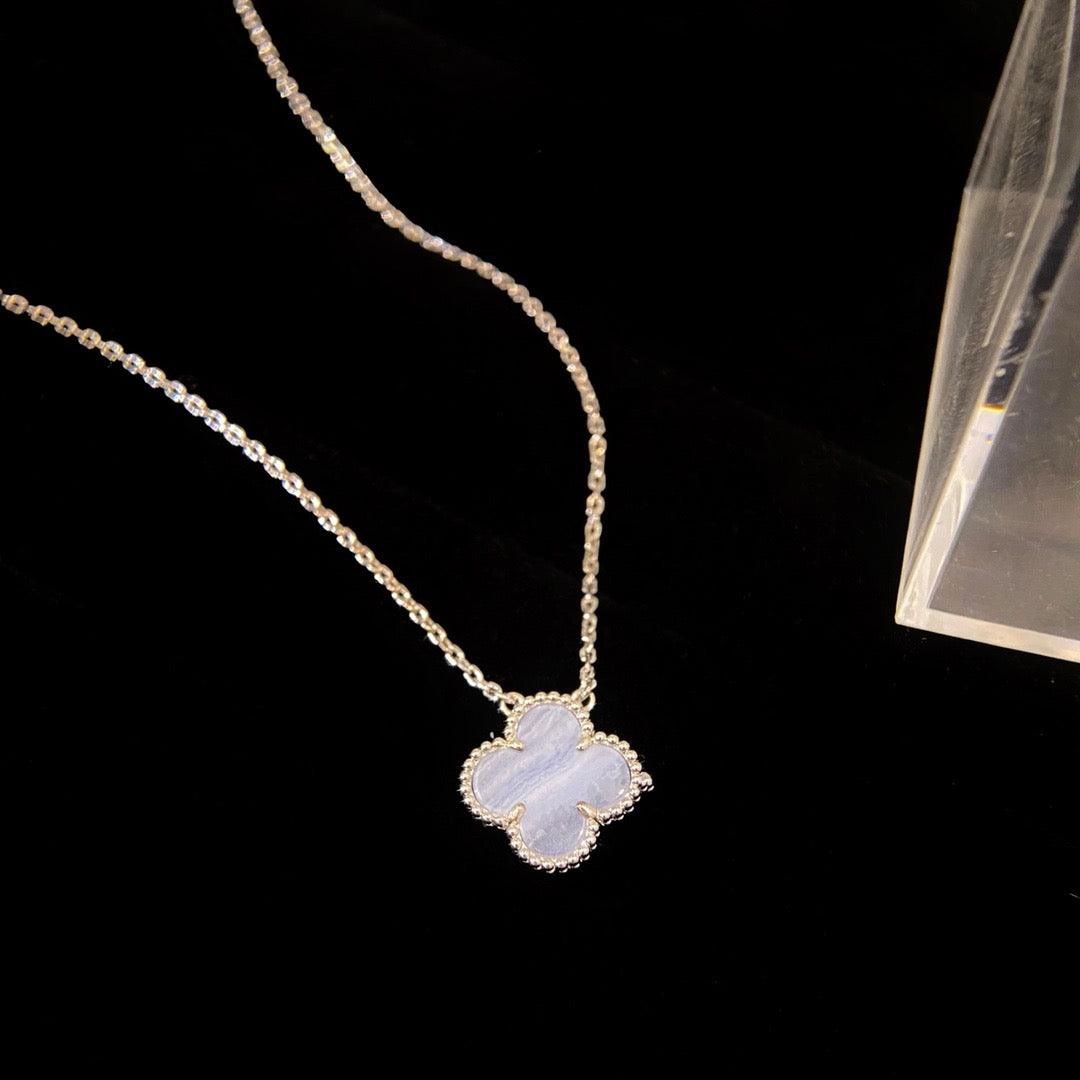 [⭐Novea]CLOVER 15MM BLUE CHALCEDONY NECKLACE SILVER