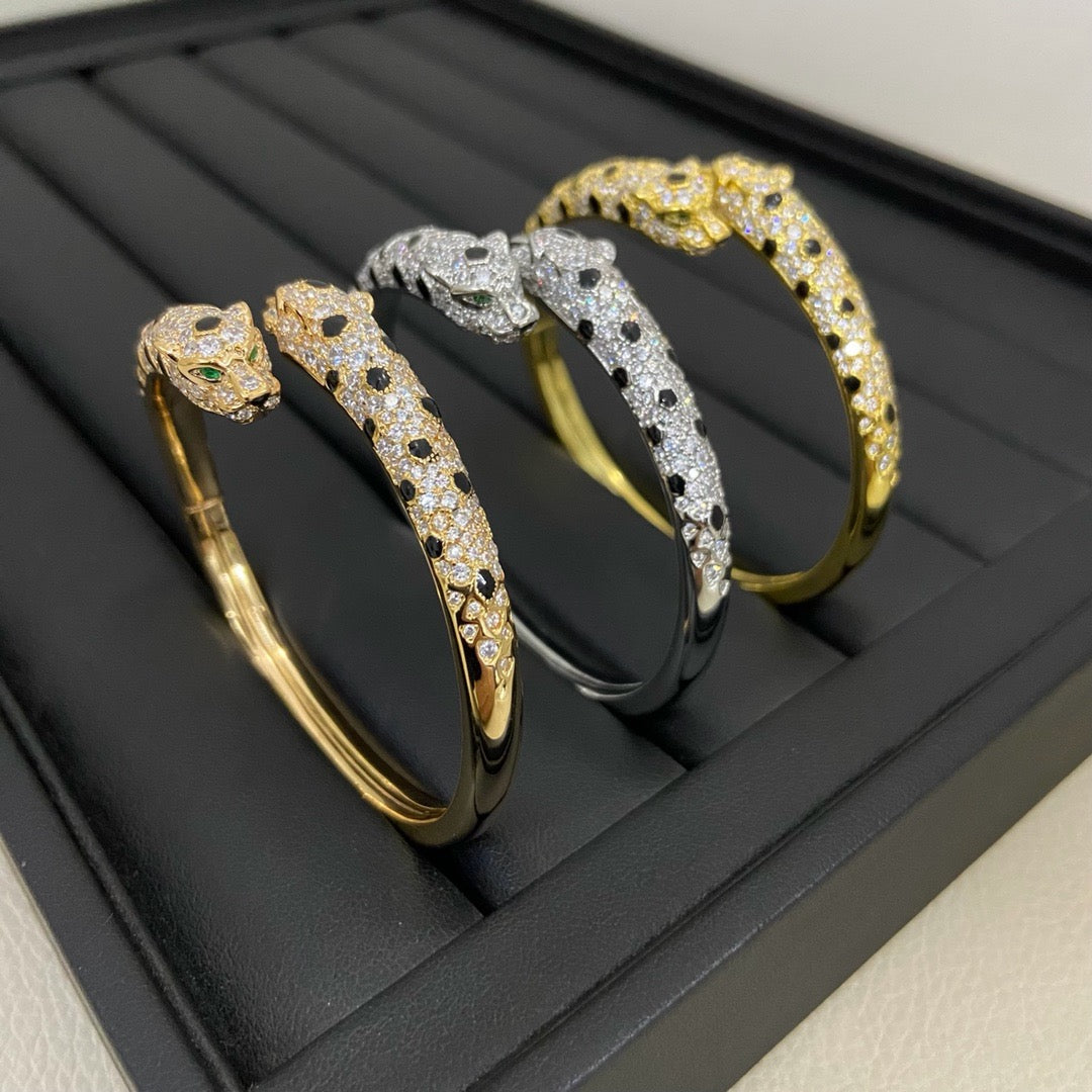 [⭐Novea]PANTHERE DOUBLE HEADED HALF DIAMOND OPEN BRACELET