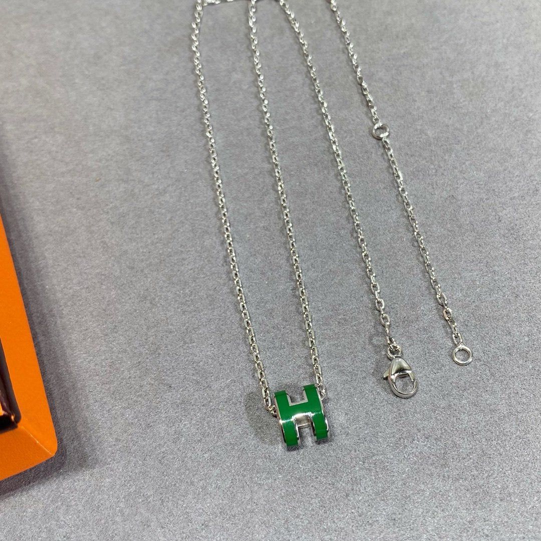 [⭐Novea]POP H GREEN NECKLACE SILVER AND GOLD