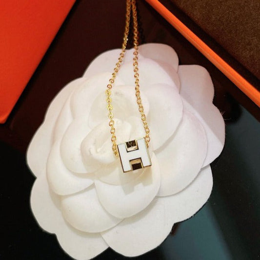 [⭐Novea]H WHITE SQUARE GOLD NECKLACE