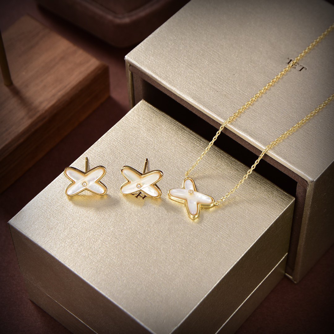 [⭐Novea]JEUX DE WHITE MOP GOLD DIAMOND EARRINGS