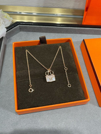 [⭐Novea]H CIRCE MOISSANITE PENDANT NECKLACE GOLD