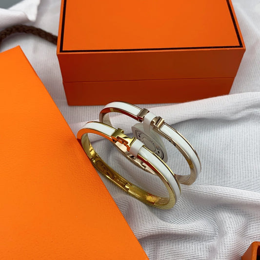 [⭐Novea]CLASSIC HM CLIC WHITE 8MM ENAMEL BRACELET