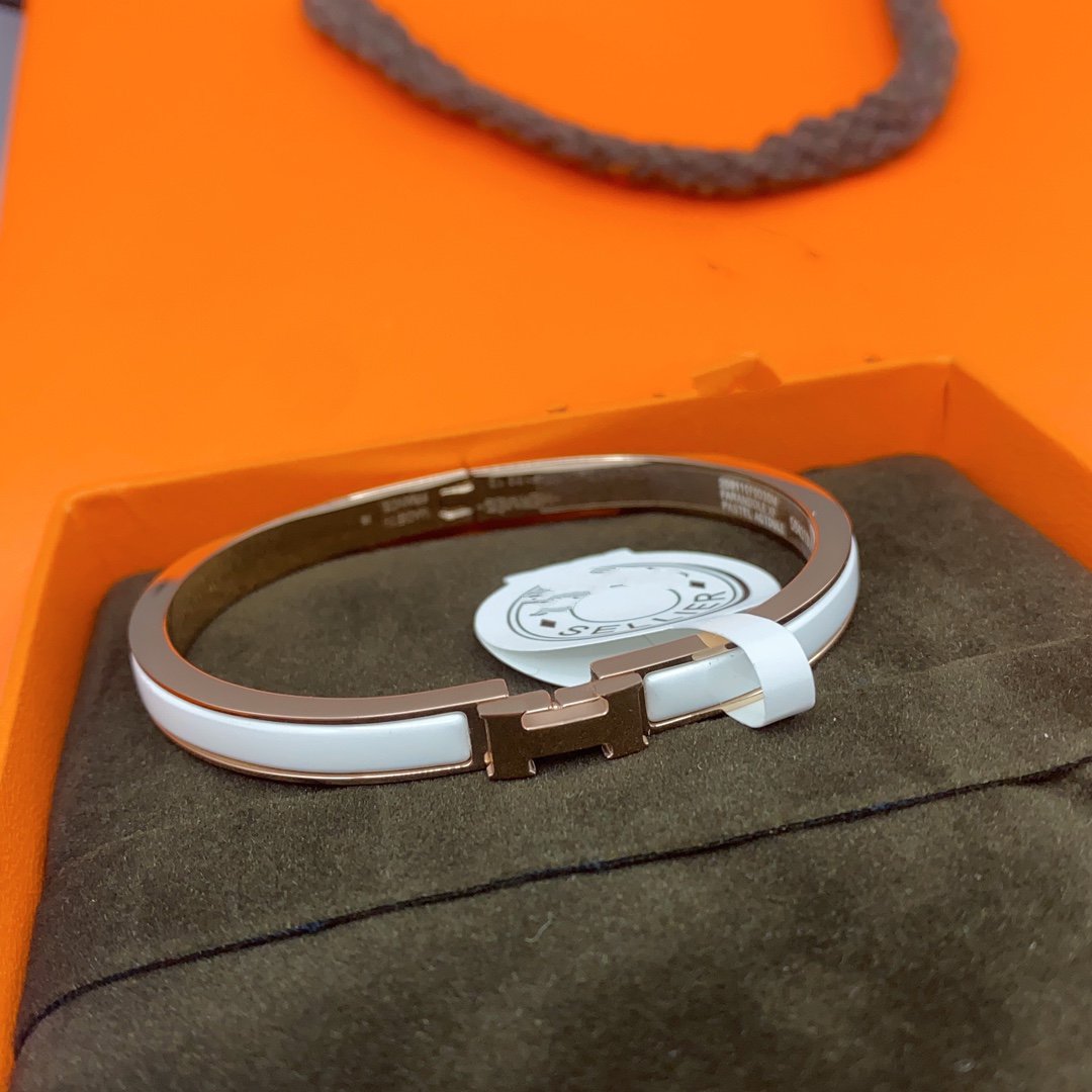 [⭐Novea]CLASSIC HM CLIC WHITE 8MM ENAMEL BRACELET