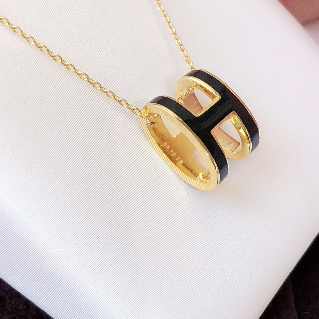[⭐Novea]HM CLIC BLACK ENAMEL GOLD NECKLACE