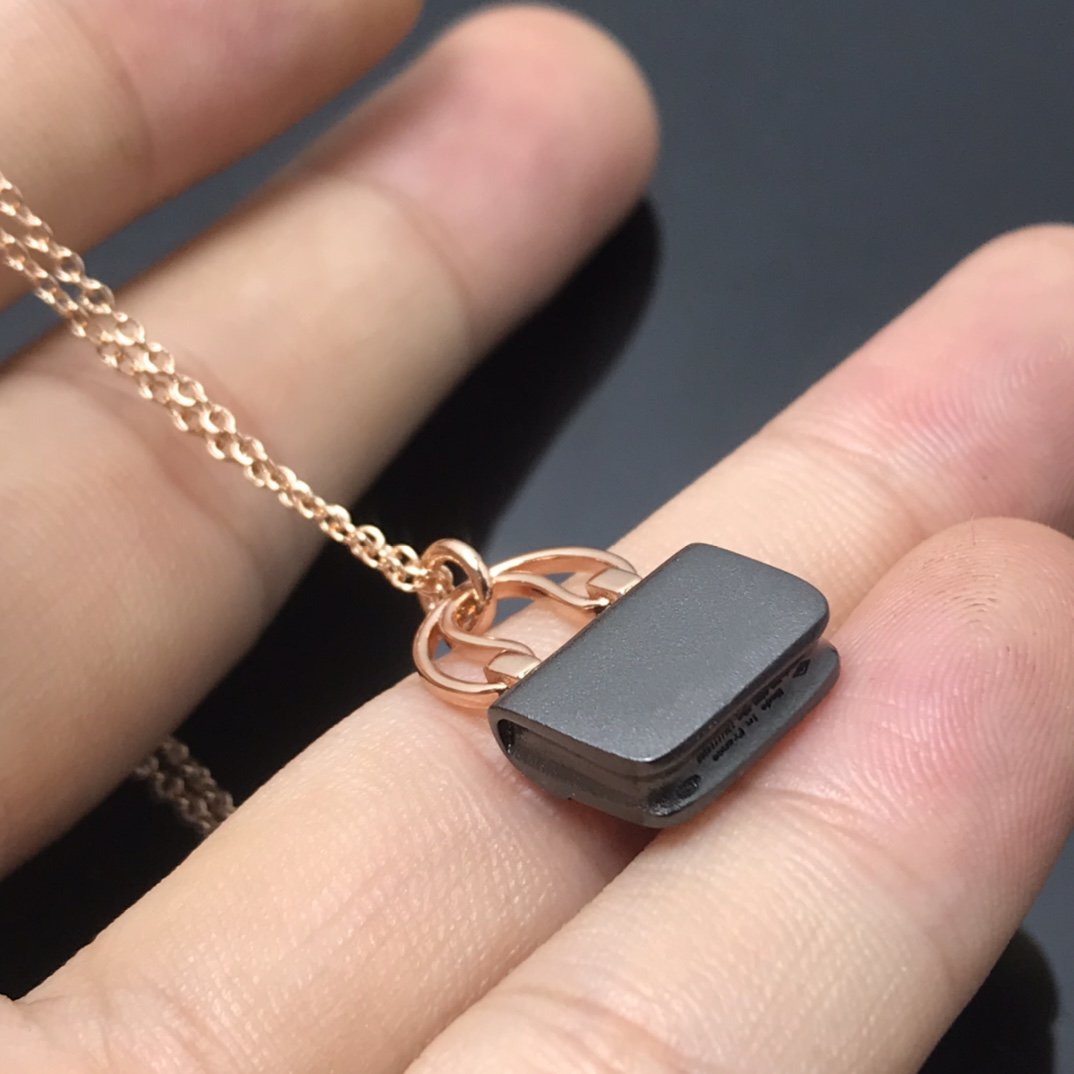 [⭐Novea]WOMEN'S HM AMULETTES CONSTANCE PENDANT NECKLACE