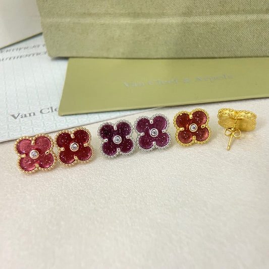 [⭐Novea]2026 NEW  CLOVER 1 MOTIFPINK ENAMEL STUD EARRINGS WITH DIAMONDS