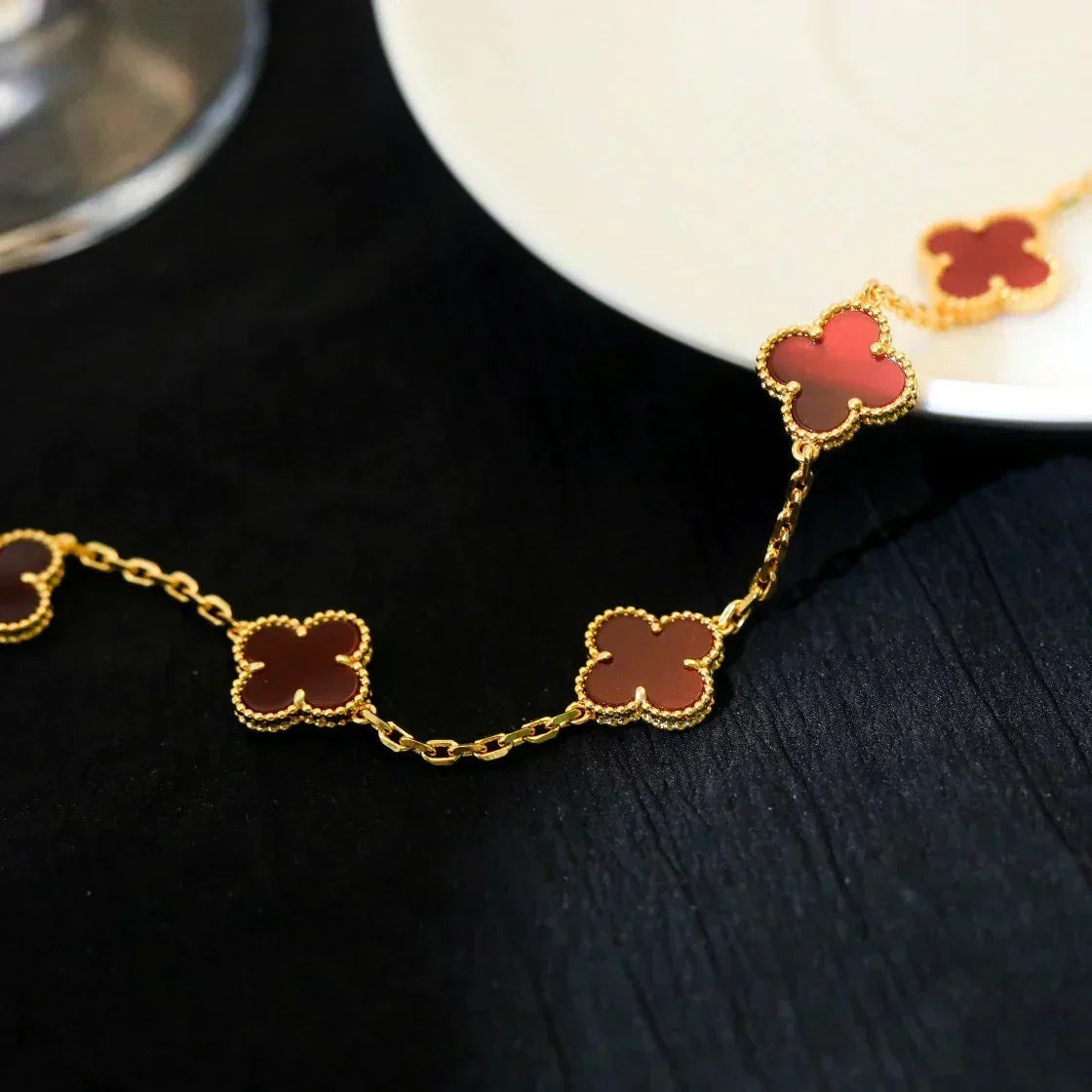 [⭐Novea] CLOVER 5 MOTIF RED CORNELIAN BRACELET COLLECTION